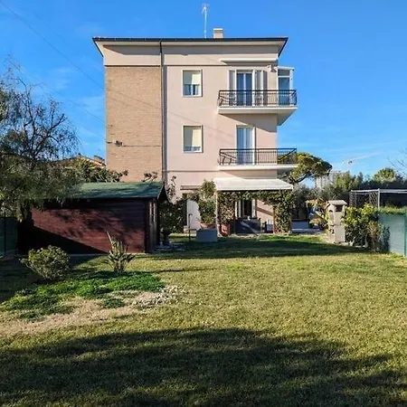 Apartment Giardino Wi-fi, Aria Condizionata, Vista Porto San Giorgio